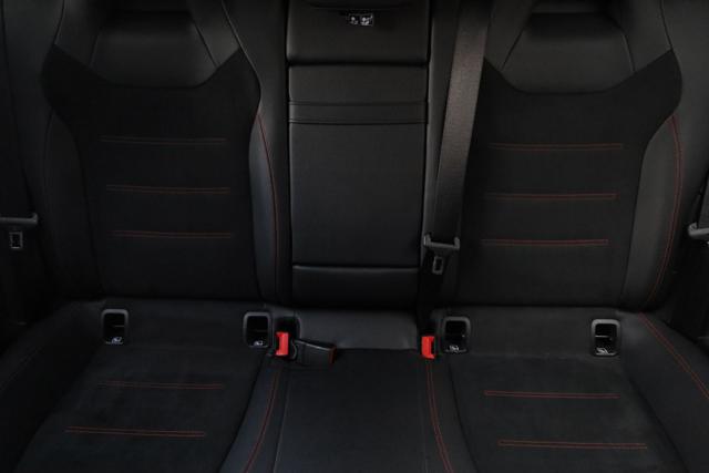 MERCEDES-BENZ CLA 220 usata, con Boardcomputer