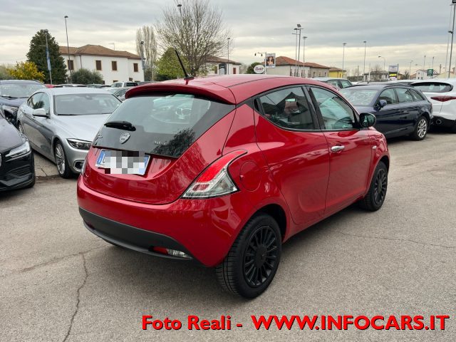 LANCIA Ypsilon usata, con Airbag