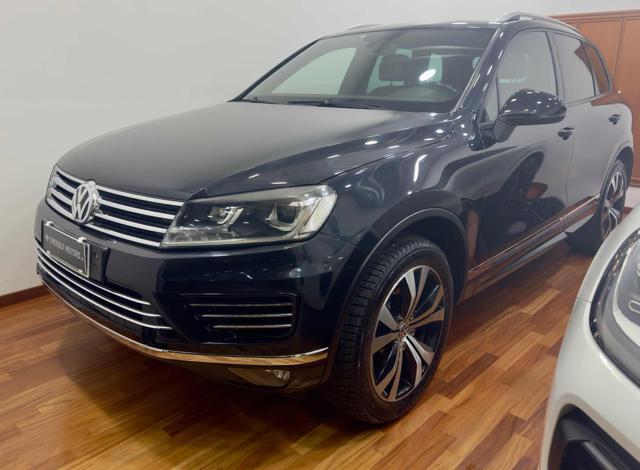 VOLKSWAGEN Touareg usata, con Fari Xenon