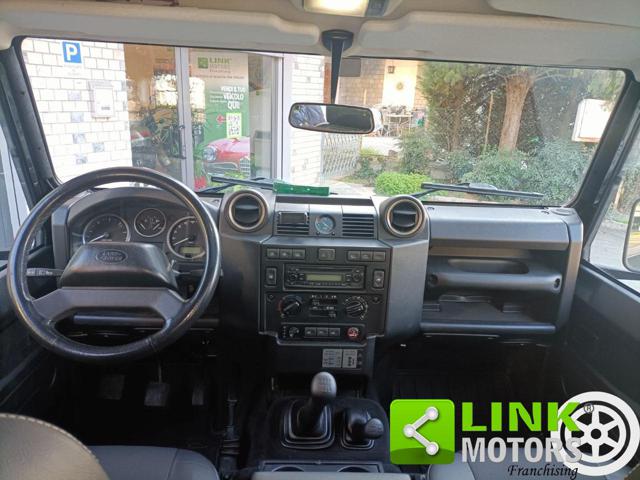 LAND ROVER Defender usata, con Sedile posteriore sdoppiato