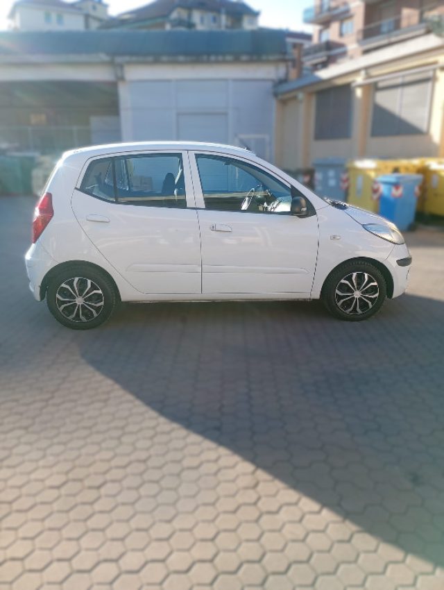 HYUNDAI i10 usata 9