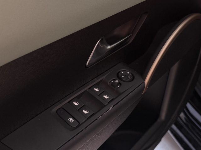 LANCIA Ypsilon usata, con Sensori di parcheggio posteriori