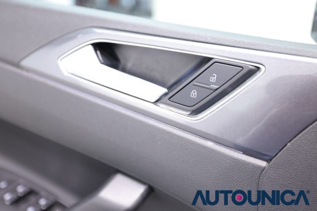 VOLKSWAGEN Polo usata, con Sensori di parcheggio anteriori