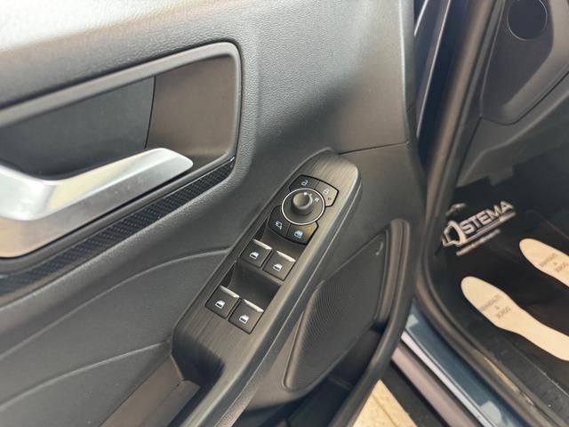 FORD Kuga usata, con USB