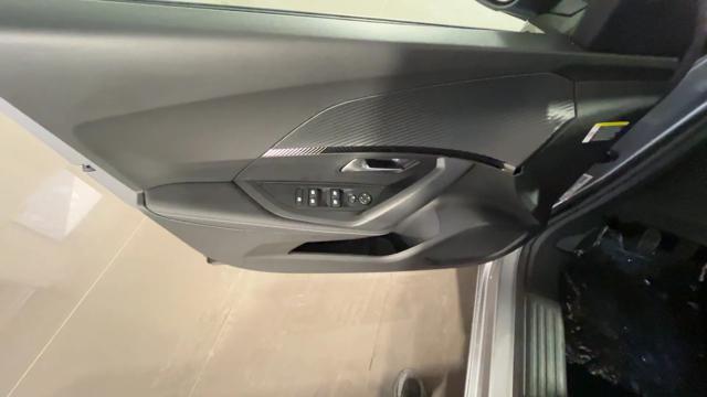 PEUGEOT 2008 usata, con Touch screen