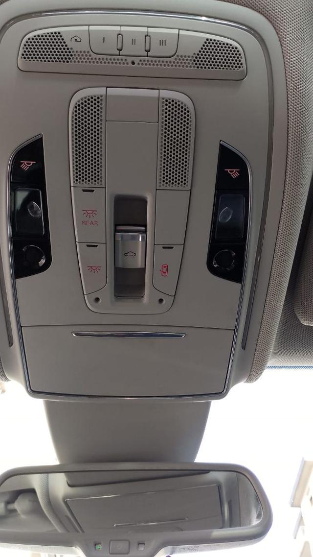 AUDI A8 usata, con Portellone posteriore elettrico