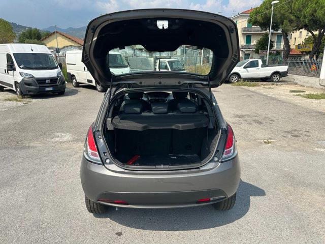LANCIA Ypsilon usata 32
