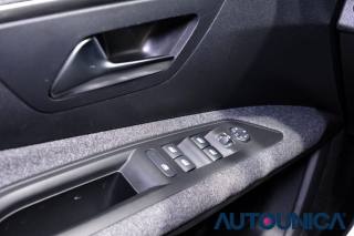 PEUGEOT 3008 usata, con Isofix