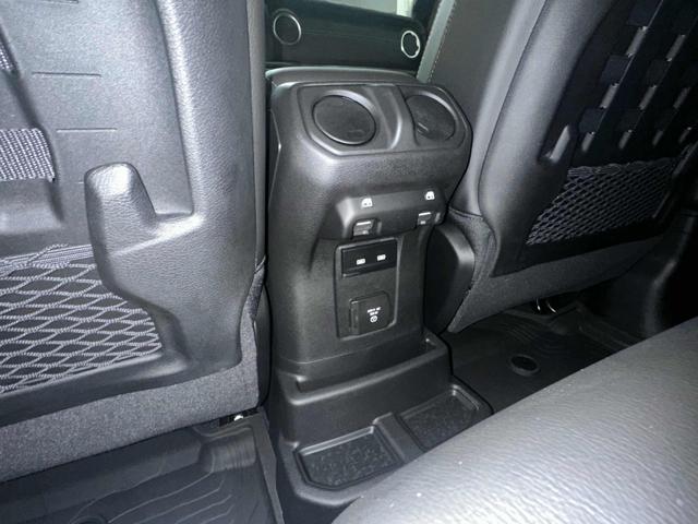 JEEP Wrangler usata, con Sedile posteriore sdoppiato