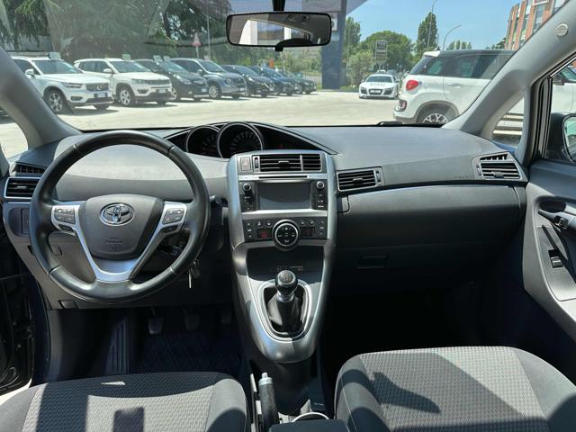TOYOTA Verso usata, con Fari Xenon