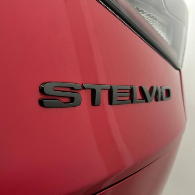 ALFA ROMEO Stelvio usata, con Volante multifunzione