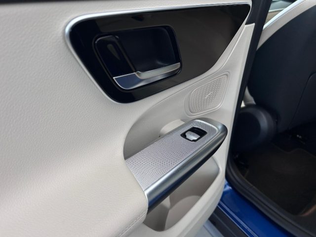 MERCEDES-BENZ GLC 300 usata, con USB