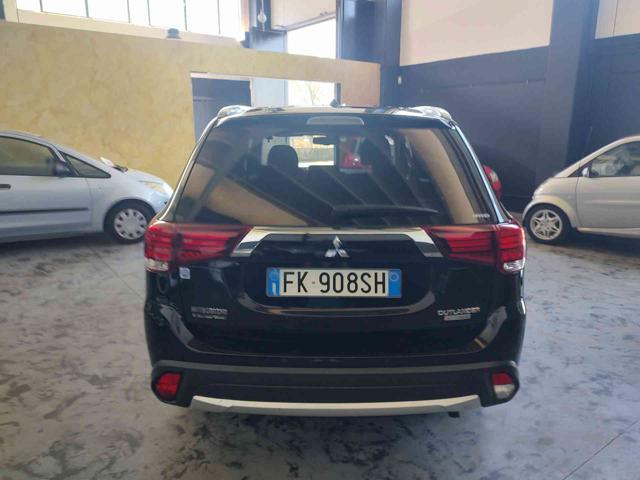 MITSUBISHI Outlander usata, con Alzacristalli elettrici