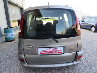 TOYOTA Yaris usata, con Alzacristalli elettrici
