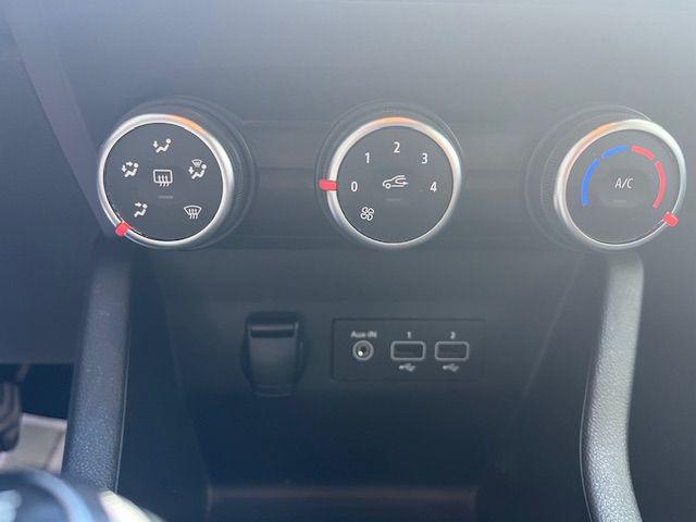 RENAULT Clio usata, con Climatizzatore