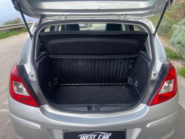 OPEL Corsa usata, con Specchietti laterali elettrici