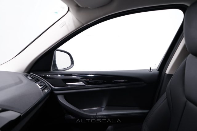 BMW X4 usata, con Luci diurne LED