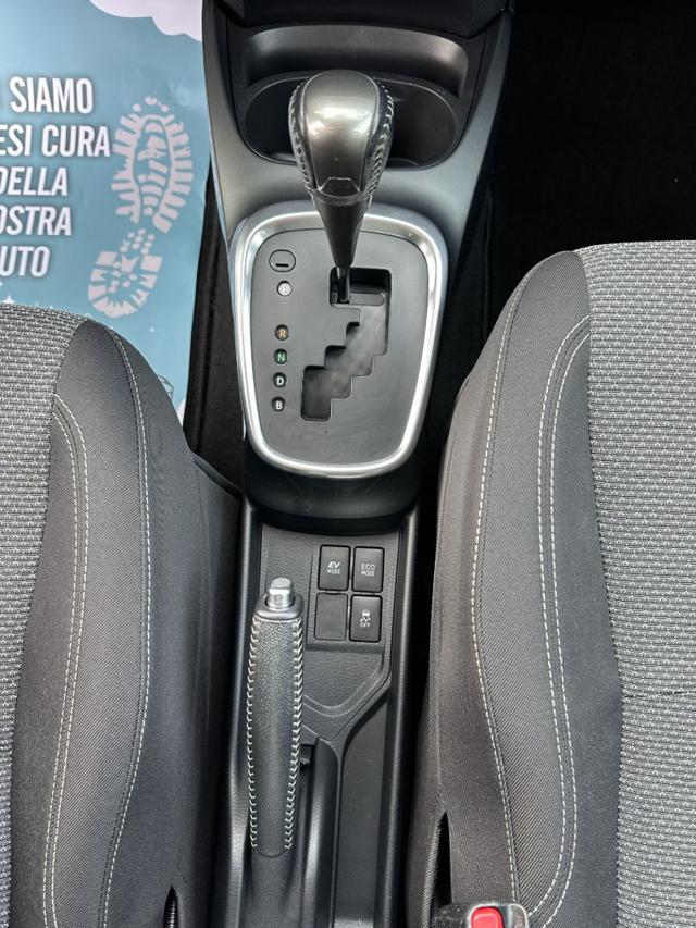 TOYOTA Yaris usata, con ESP