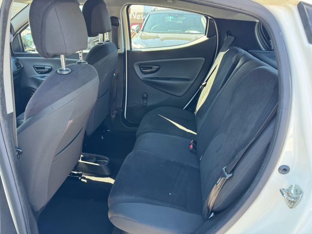 AUDI Q2 usata, con USB