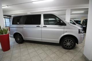 VOLKSWAGEN Multivan usata, con Airbag