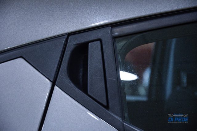 LANCIA Ypsilon usata, con Luci diurne