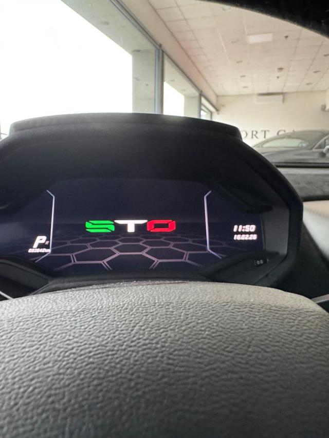 LAMBORGHINI Huracan usata 21