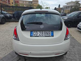 LANCIA Ypsilon usata, con ESP