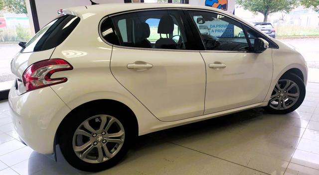 PEUGEOT 208 usata, con ABS