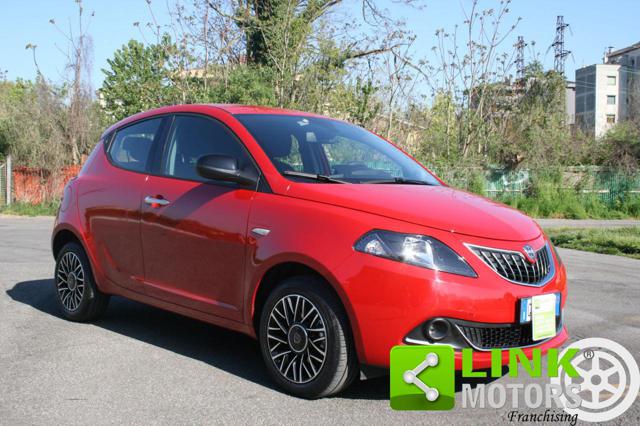 LANCIA Ypsilon usata, con Autoradio