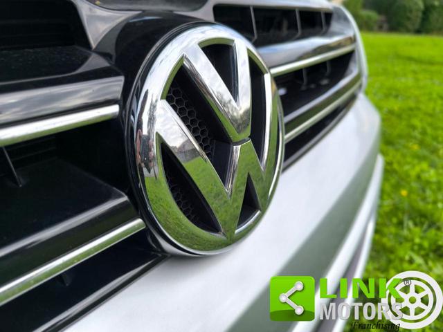 VOLKSWAGEN T5 usata, con Freno di stazionamento elettrico