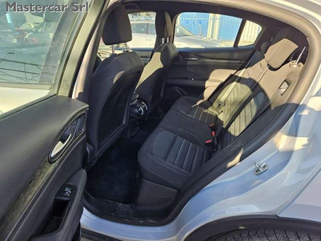 ALFA ROMEO Stelvio usata, con Controllo trazione