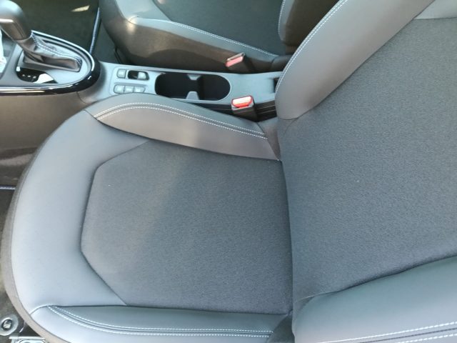 TOYOTA Aygo X usata, con USB