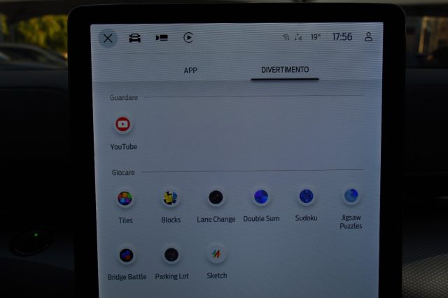 FORD Mustang Mach-E usata, con Luci diurne