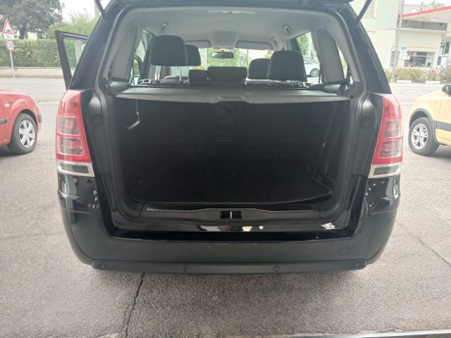 OPEL Zafira usata, con Vetri oscurati