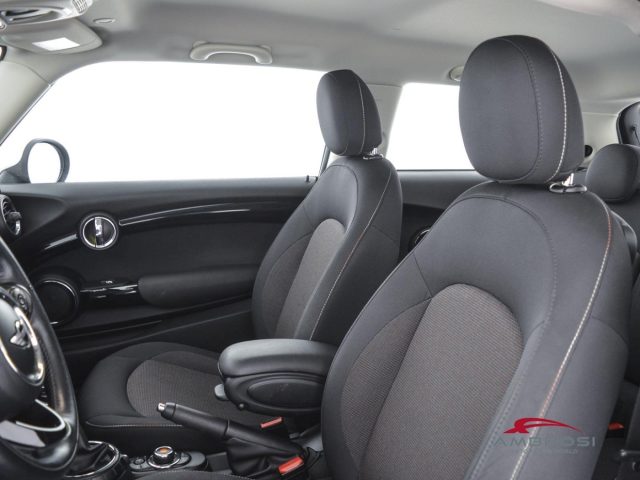 MINI Cooper D usata 8
