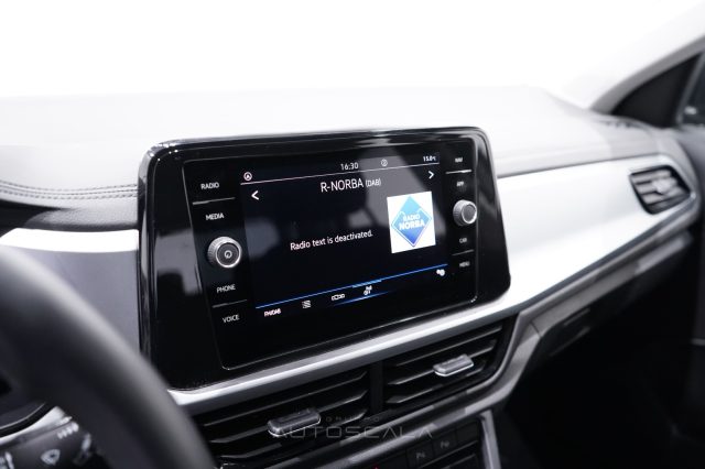 VOLKSWAGEN T-Roc usata, con Fari LED
