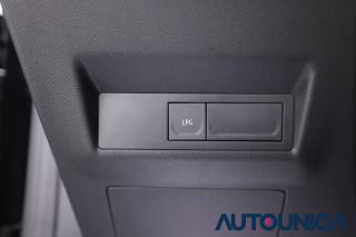 RENAULT Captur usata, con Autoradio digitale