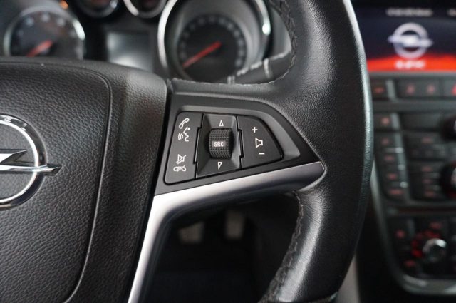 OPEL Astra usata, con Volante in pelle