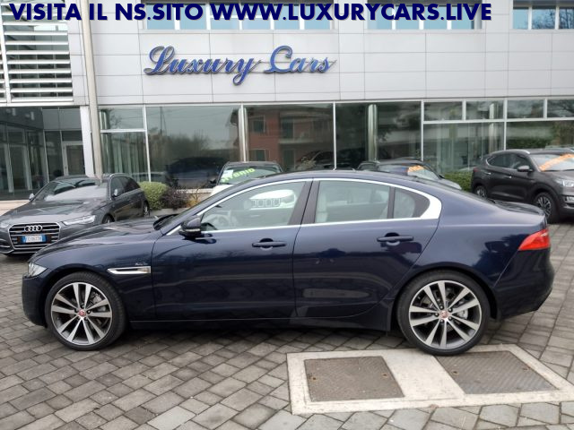 JAGUAR XE usata, con Alzacristalli elettrici