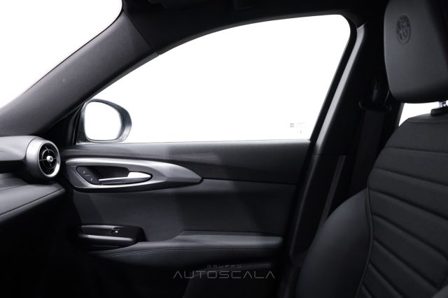 ALFA ROMEO Tonale usata, con Sensori di parcheggio posteriori