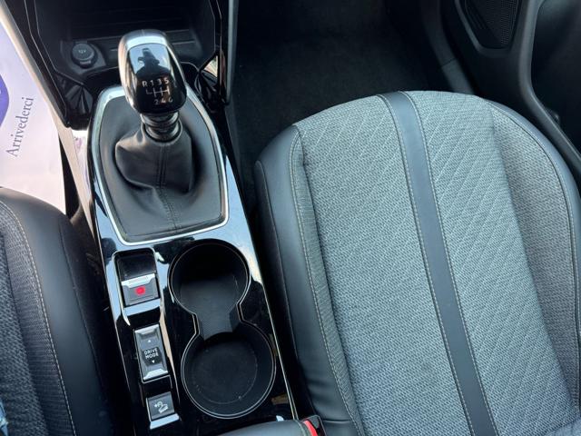 PEUGEOT 2008 usata, con Controllo automatico clima