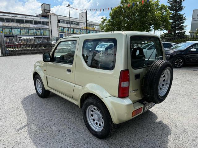 SUZUKI Jimny usata, con Servosterzo