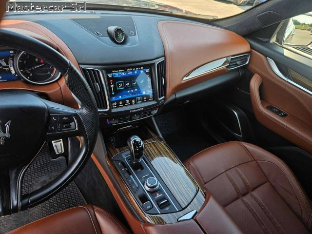MASERATI Levante usata, con Boardcomputer