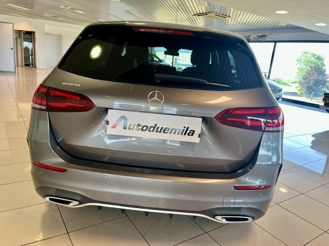 MERCEDES-BENZ B 180 usata, con Alzacristalli elettrici
