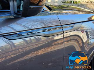 LAND ROVER Range Rover Velar usata, con Sistema di navigazione