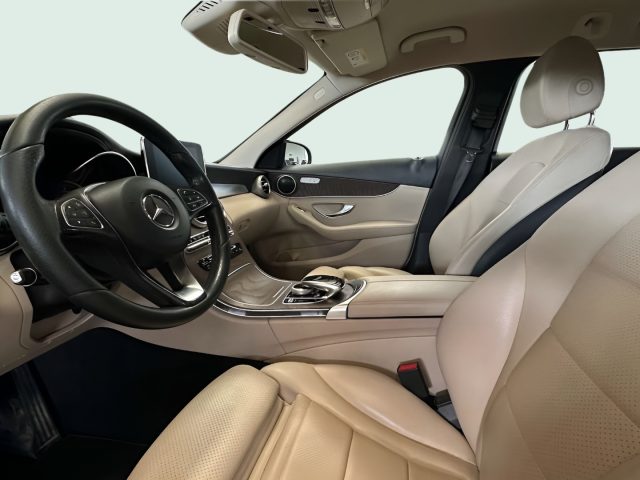 MERCEDES-BENZ C 220 usata, con Lettore CD