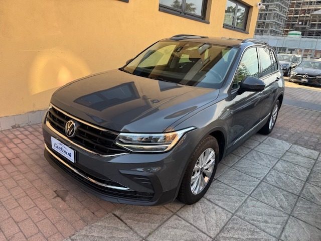 VOLKSWAGEN Tiguan usata, con Airbag laterali