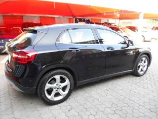 MERCEDES-BENZ GLA 180 usata, con Alzacristalli elettrici
