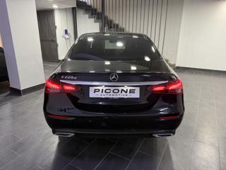 MERCEDES-BENZ E 220 usata, con Autoradio