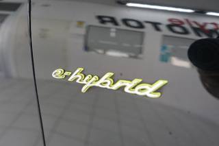 PORSCHE Cayenne usata, con Autoradio digitale